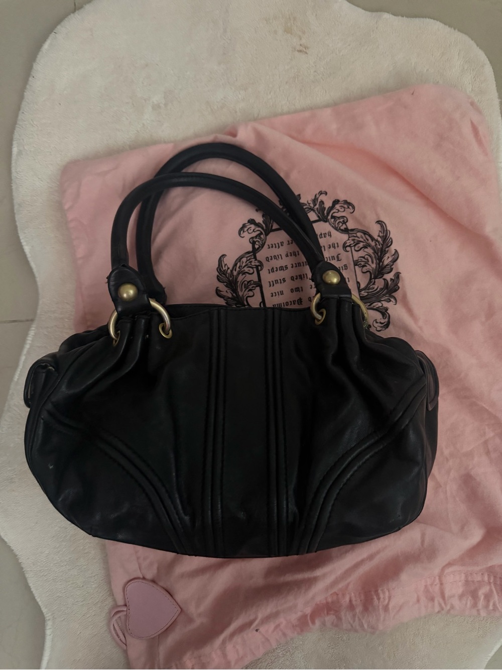 Black Leather Shoulder Bag - Juicy vintage
